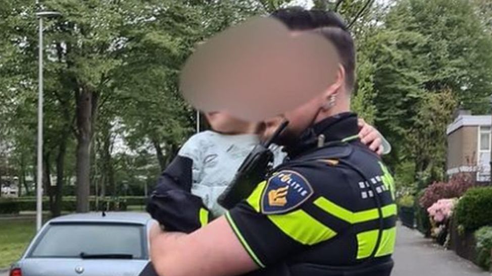 Čtyřletý chlapec si v Nizozemí vyjel autem, naboural dvě vozidla